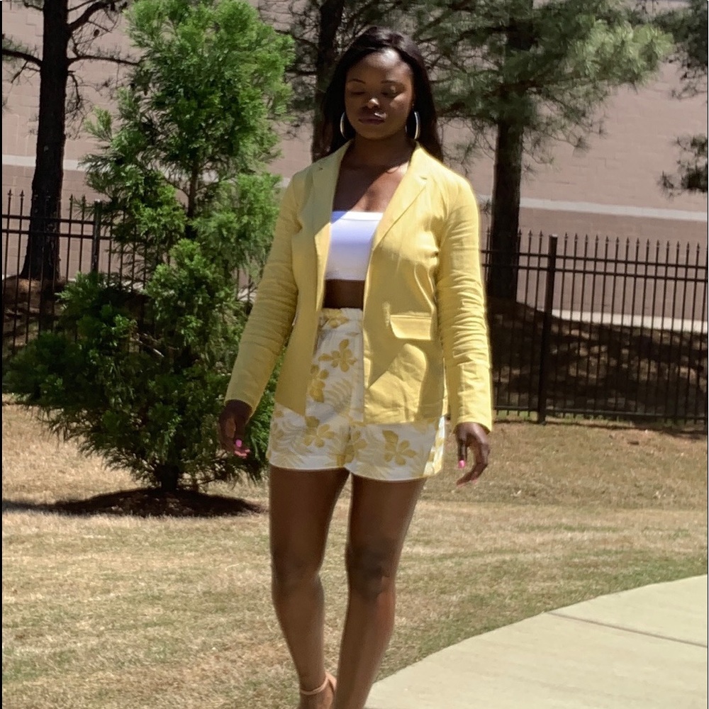 Linen jacket and matching shorts set